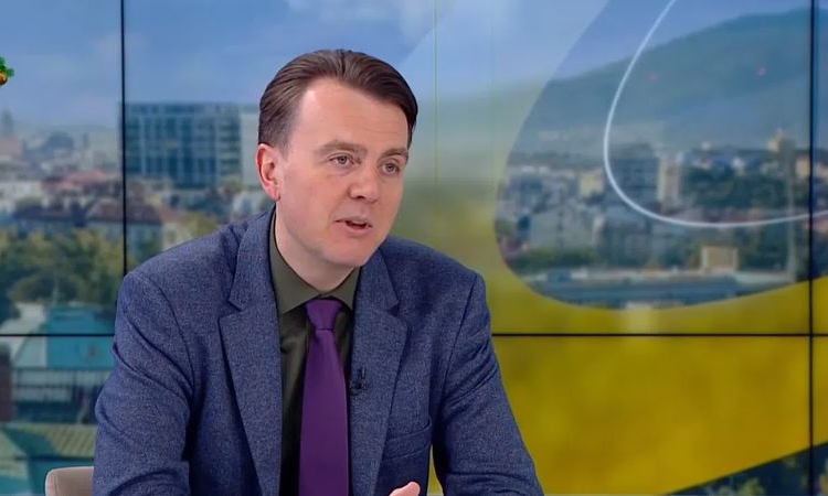 Петър Ганев: В първите дни след приемането на еврото ще има олелия