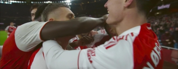 Арсенал размаза Астън Вила в битката на върха