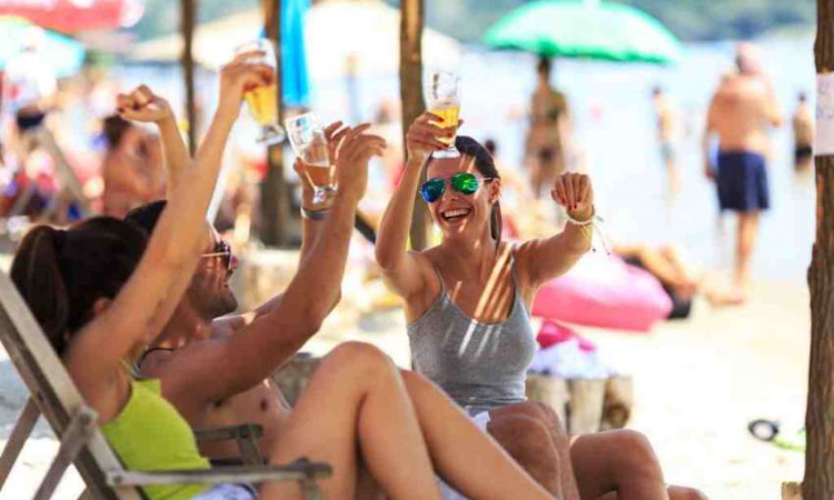 Проучване: Младите хора са по-самотни от всякога