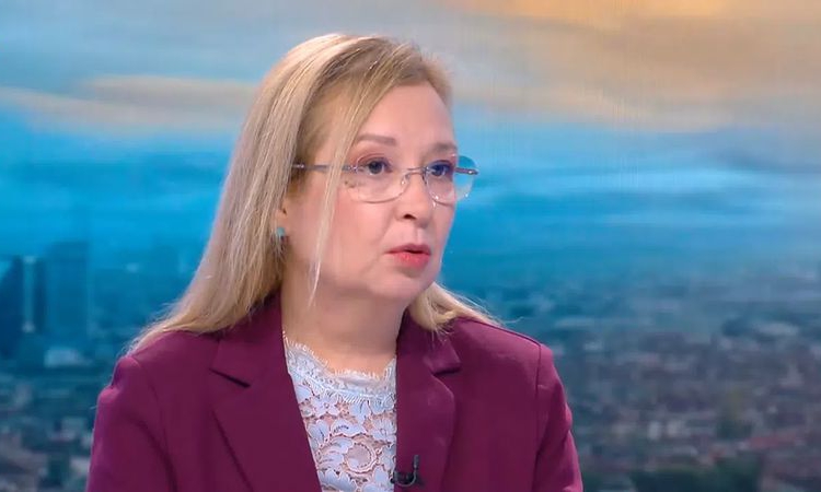 Русинова: Все още се ориентираме как да се разделим с лева и това е нормално