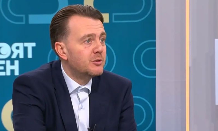 Петър Ганев: Въвеждането на еврото носи сигурност за паричната стабилност, но не решава дълбоките проблеми на страната