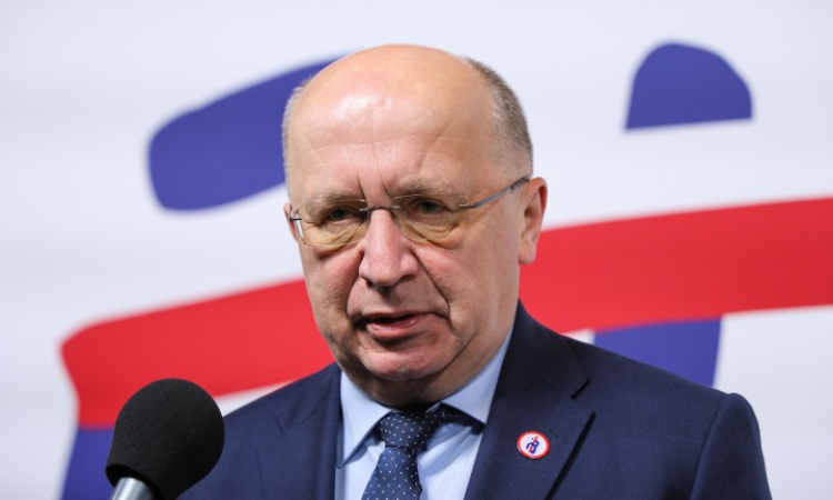 Еврокомисар: Ако САЩ превземат Гренландия със сила, ще настъпи краят на НАТО