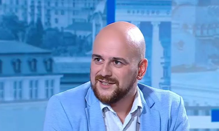 Политологът Светлин Тачев: Не изключвам да има и втори предсрочен вот