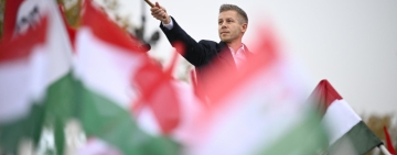 Опозицията увеличава преднината си в анкетите преди изборите в Унгария