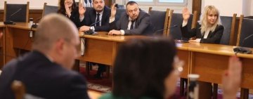 На правна комисия отхвърлиха 100% машинен вот на изборите