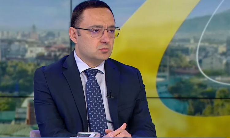 Александър Джартов: При пожар в жилищни сгради по-безопасно е хората да останат в домовете си