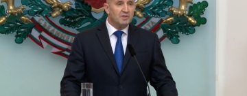 Какво следва след оставката на Румен Радев