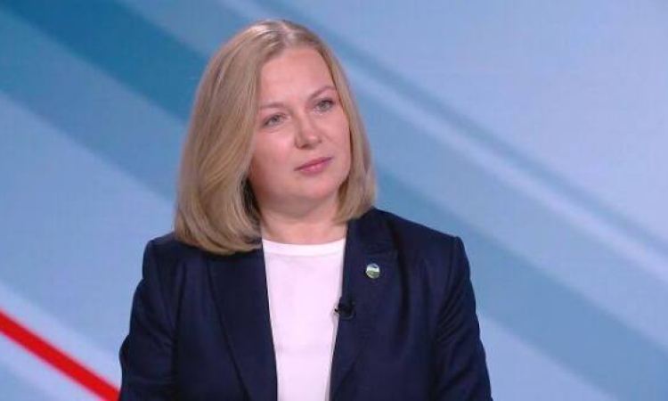 Надежда Йорданова за Радев: Всеки, който иска да говори с нас, трябва да се определи по две теми