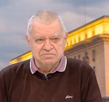 Проф. Константинов прогнозира 5-партиен парламент, разкри и колко депутати ще има всяка партия