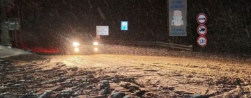 Над 515 снегопочистващи машини по републиканските пътища