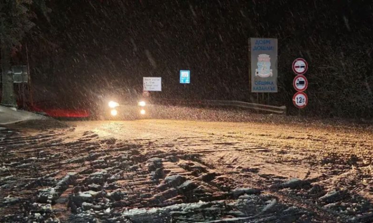 Още сняг, вятър и студ през тази седмица 