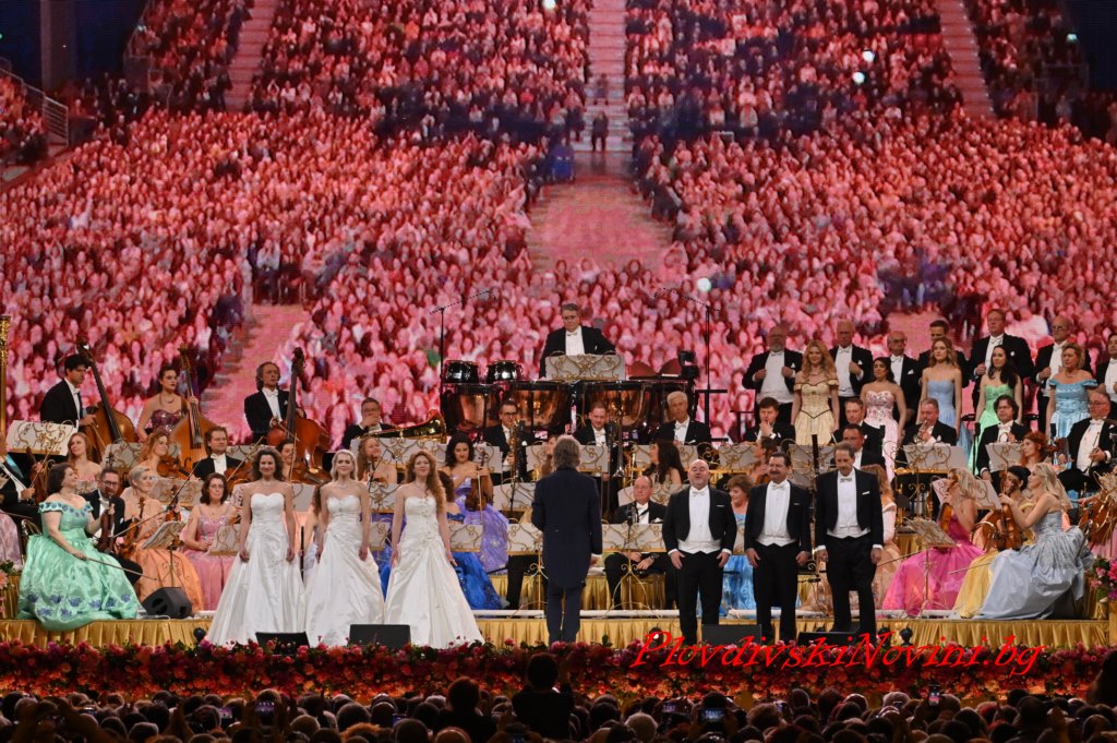 Андре Рийо омагьоса публиката в София с "Моя страна, моя България"