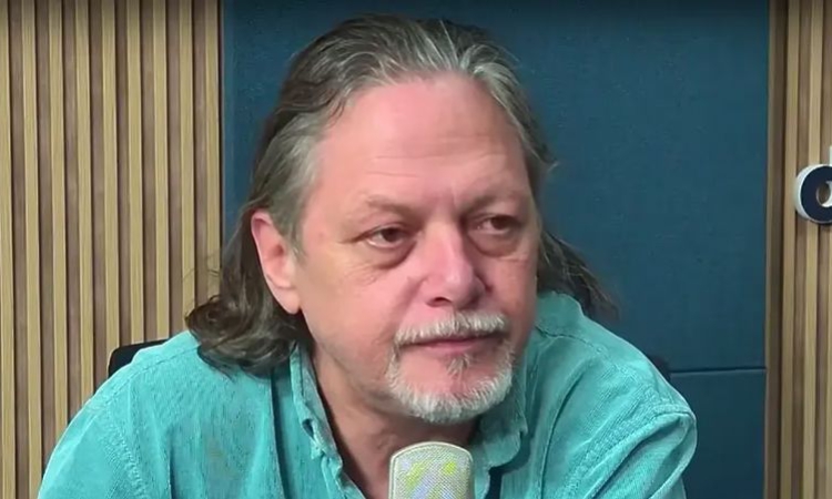 Алгафари: Радев е колеблив! По-добре да не участва никъде!