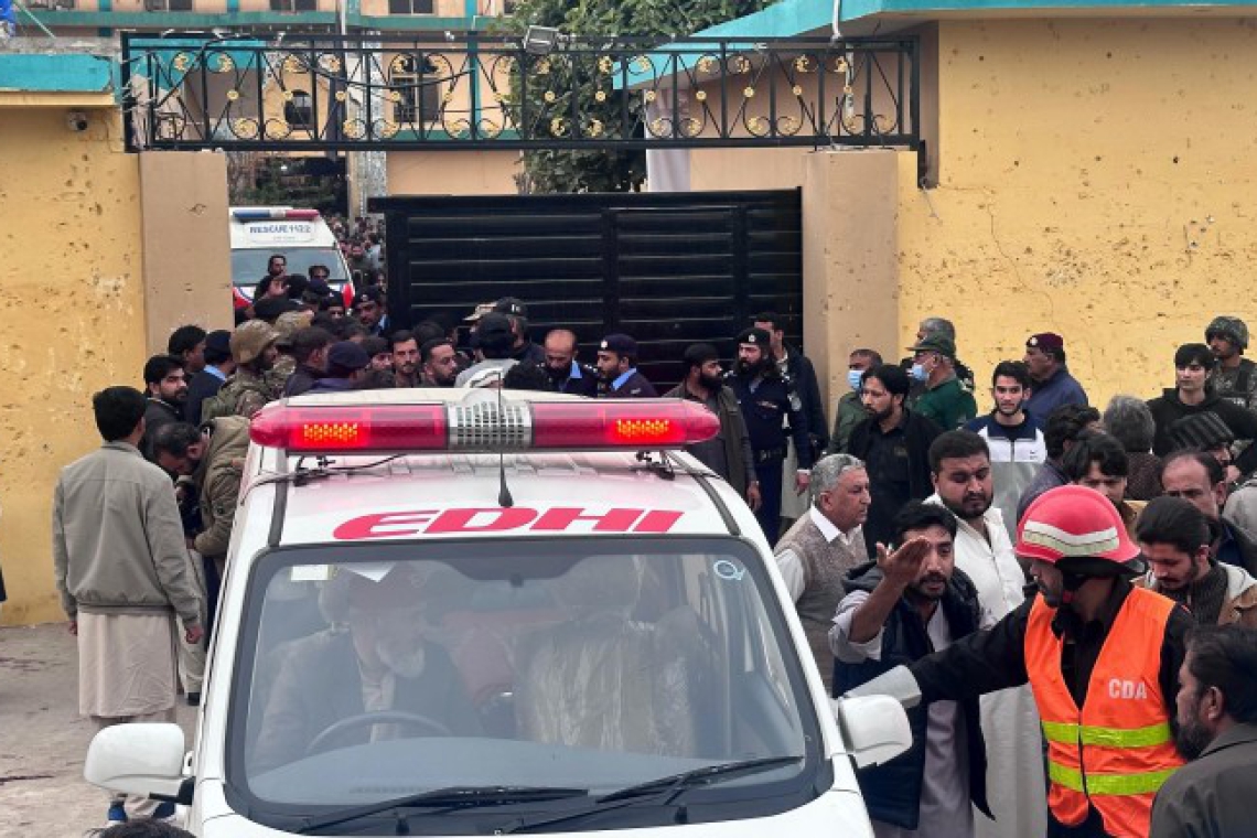 Експлозия разтърси шиитска джамия в Исламабад, 31 са загинали