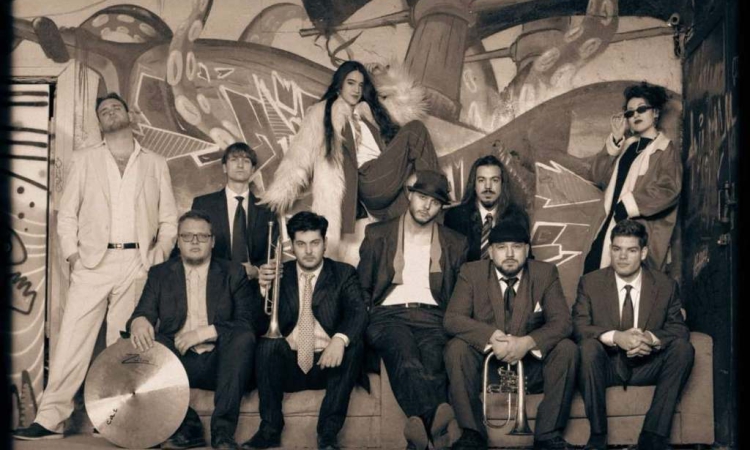 Джаз на живо, коктейл и театрална магия в Деня на влюбените