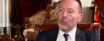 Янис Стурнарас: Еврото дава защита, но изисква отговорна политика