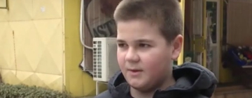 Шестокласник намери пари на улицата и ги върна на възрастна жена