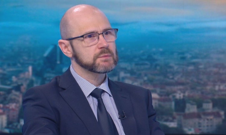 Министър Янкулов: Ограничението от 6 месеца за временно изпълняващ функциите на главен прокурор не противоречи на Конституцията