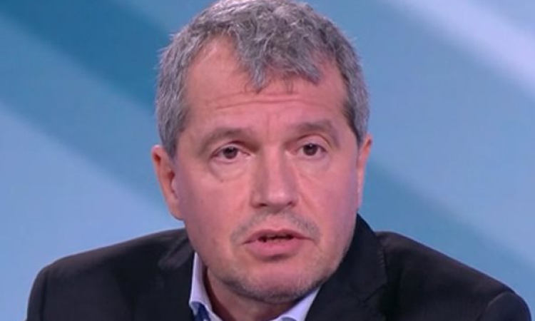 Тошко Йорданов: Искаме оставката на Дечев, покрива мръсните връзки на ПП-ДБ с "Петрохан"