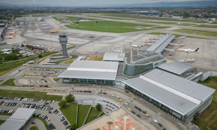 Евакуираха още българи от ОАЕ, сред тях Благой Георгиев, Радостин Василев и Румен Спецов