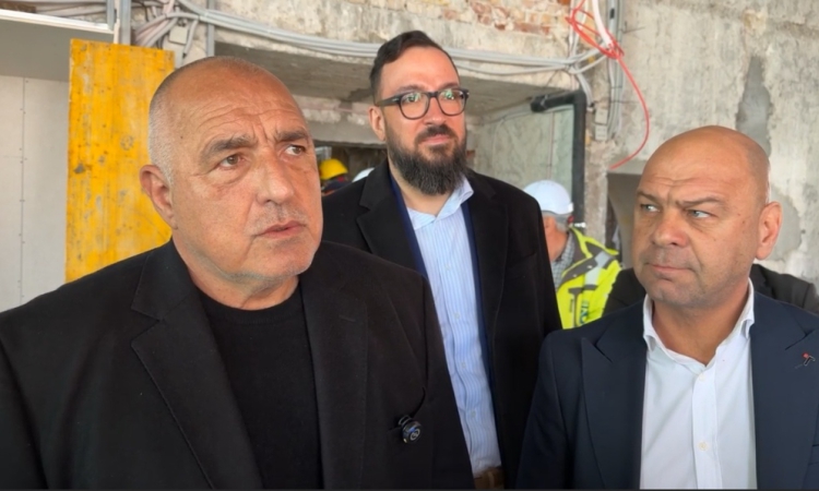 Борисов: Румен Радев го играе малко като цар