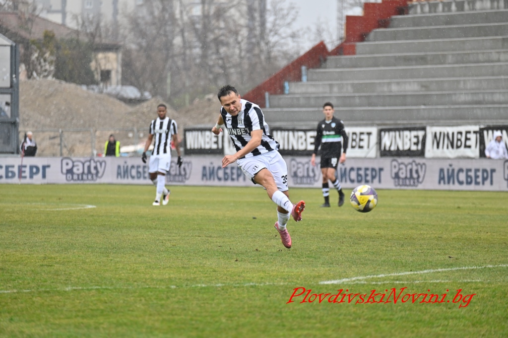 Групата на Локомотив за гостуването на ''Герена''