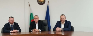 Областният управител представи двамата си заместници Димитър Згуров и Цветомир Цветков