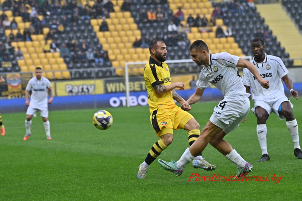 На живо: Славия - Ботев Пд 0:0