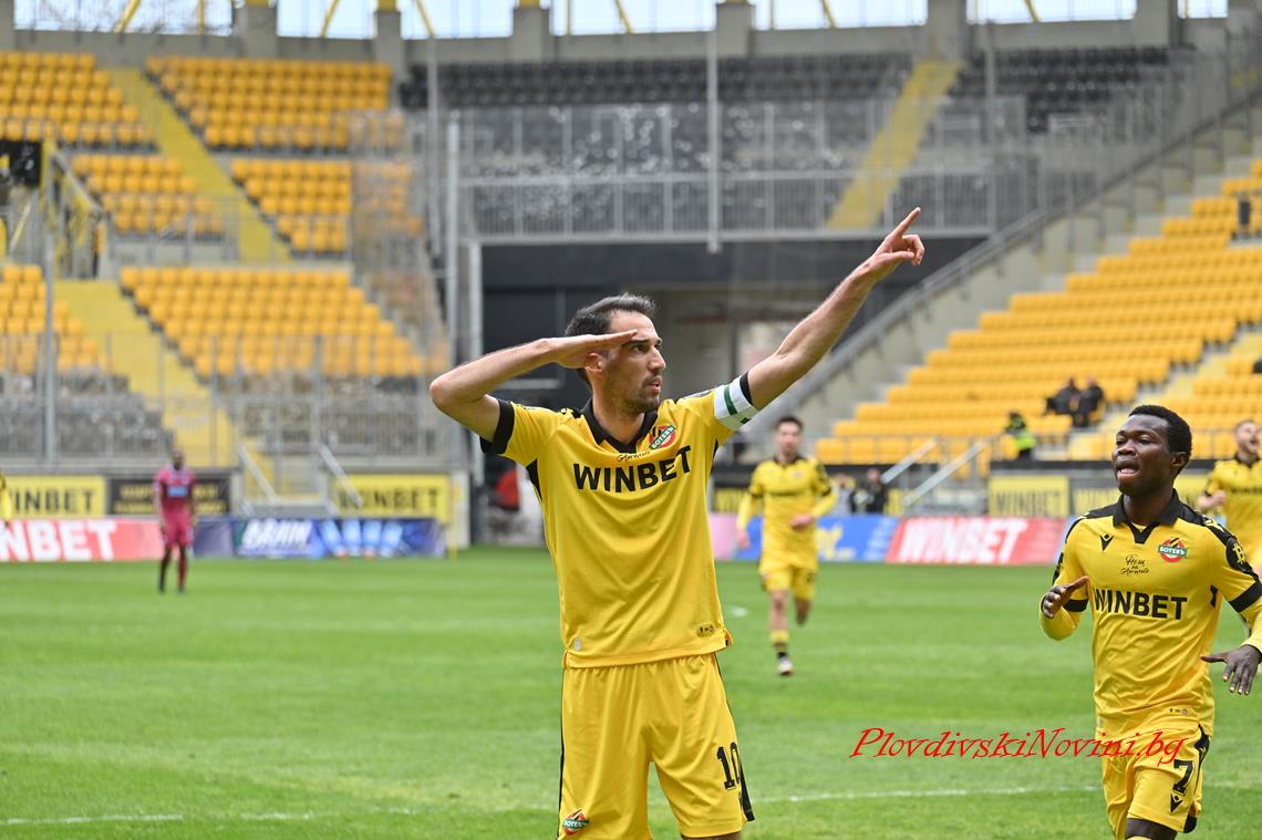 Ботев благодари на Попето