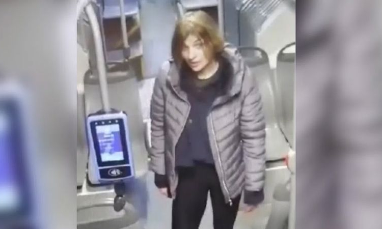 Мъж говорил с нападателката в София: "Вцепених се, когато я видях в новините"