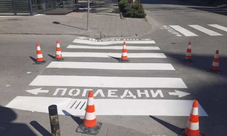 Община Пловдив подменя пътната маркировка и вертикалната сигнализация