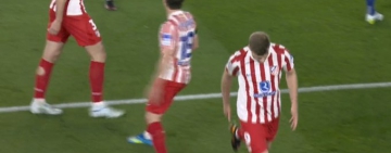 Атлетико удари десет от Барселона
