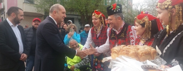 Радев: Ще свалим завинаги Борисов и Пеевски