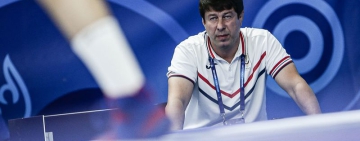 Новиков се е борил с травма на финала, обяви треньорът