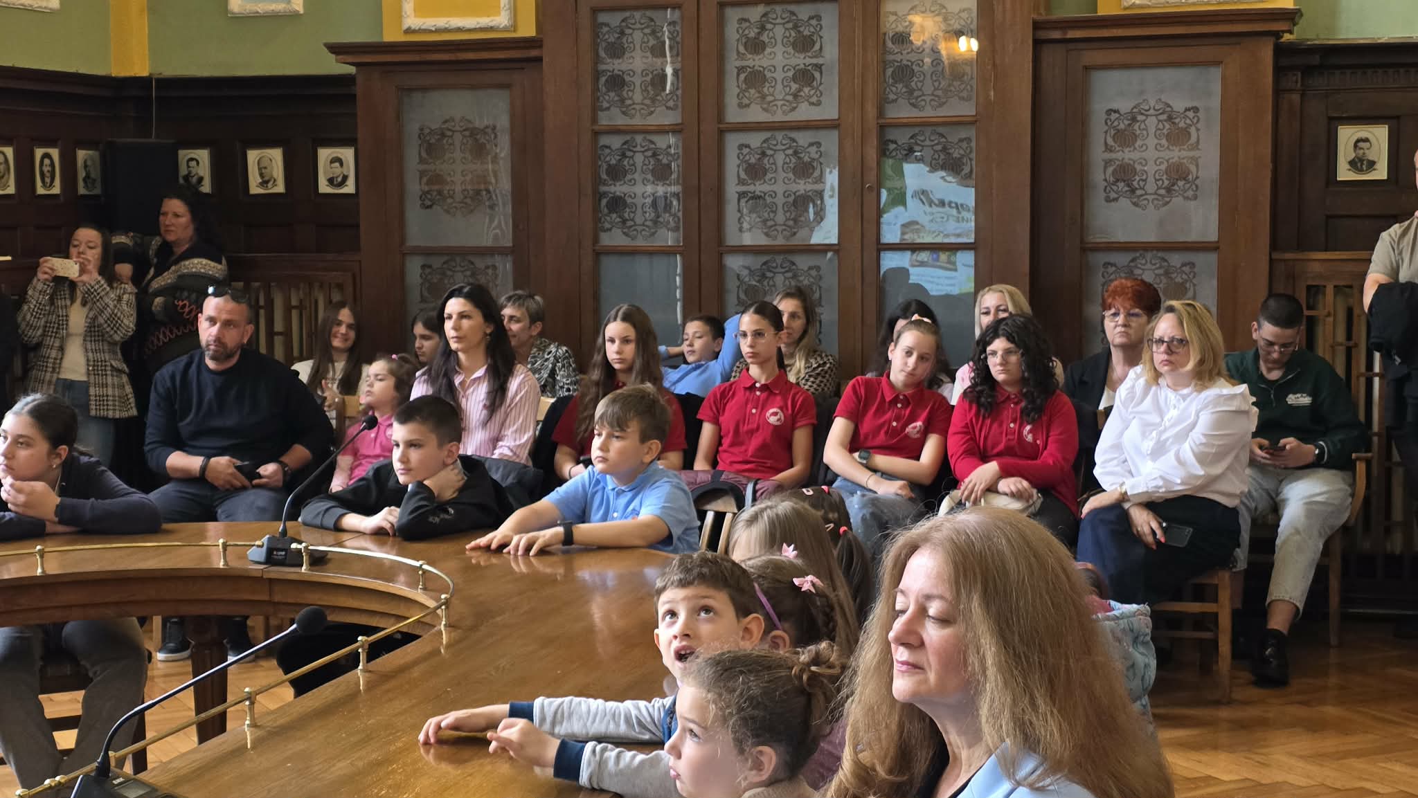 Деца превърнаха отпадъци в изкуство: Пловдив награди най-добрите в еко конкурс