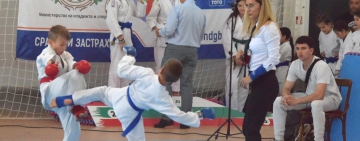 Над 400 състезатели мерят сили на Държавното първенство по джу джицу в спортна зала „Рогош“