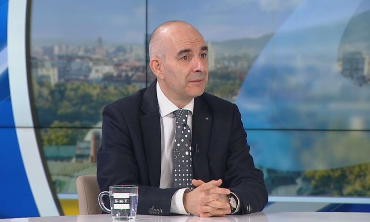 Андрей Янкулов: Сарафов изчака преформатиране на политическия терен, за да се оттегли