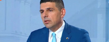 Ивайло Мирчев сам платил гаранцията на агресивния куриер
