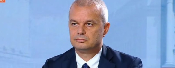 Костадин Костадинов: Действията на Румен Радев показват страх!
