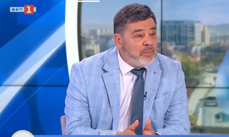 Велислав Величков: Борислав Сарафов усети посоката на вятъра