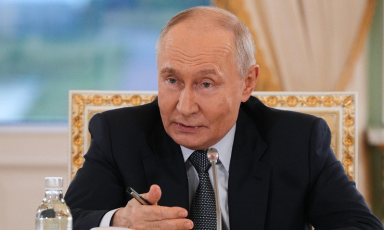 "Щеше да смешно, ако не беше тъжно": Според Путин било абсурдно Русия да атакува НАТО