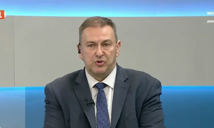 Емил Радев: България не предоставя безвъзмездно оръжия на Украйна