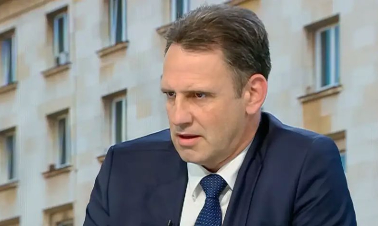 Иван Ангелов: България е предоставила достатъчно военна помощ на Украйна и това трябва да спре