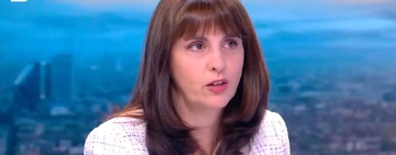 Министър Наталия Ефремова подкрепя увеличение на майчинските, но в бюджет 2027 г.