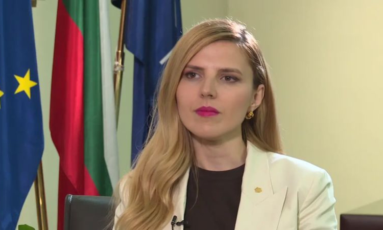 Министър Велислава Петрова: България не налага вето на санкциите срещу Русия, те все още са обект на дискусии