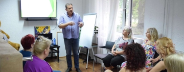 Хората зад грижата: Две обучения, които инвестират в най-ценния ресурс – човека 