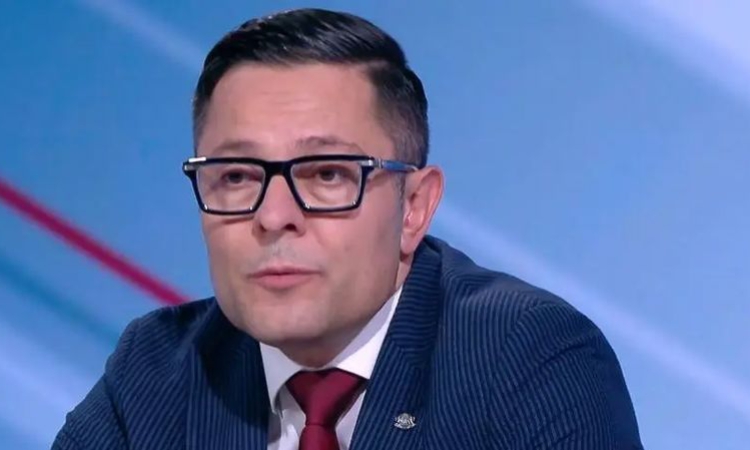 Александър Пулев: Обезвредихме поредната бомба, заложена от предишното управление - „Лукойл България” щеше да затвори