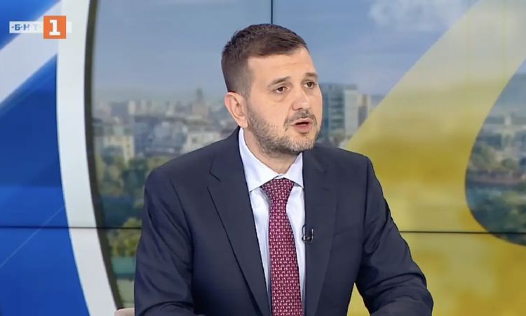 Йордан Иванов ("Демократична България"): Бюджет 2026 отлага проблемите