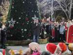 Димитър Колев запали светлините на Коледната елха в “Западен“