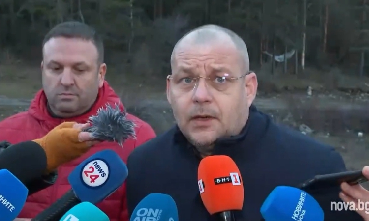 Слави Ангелов с версия за мистерията "Петрохан"